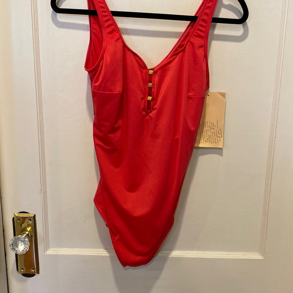 NWT pinky/coral Avenue maillot size 16